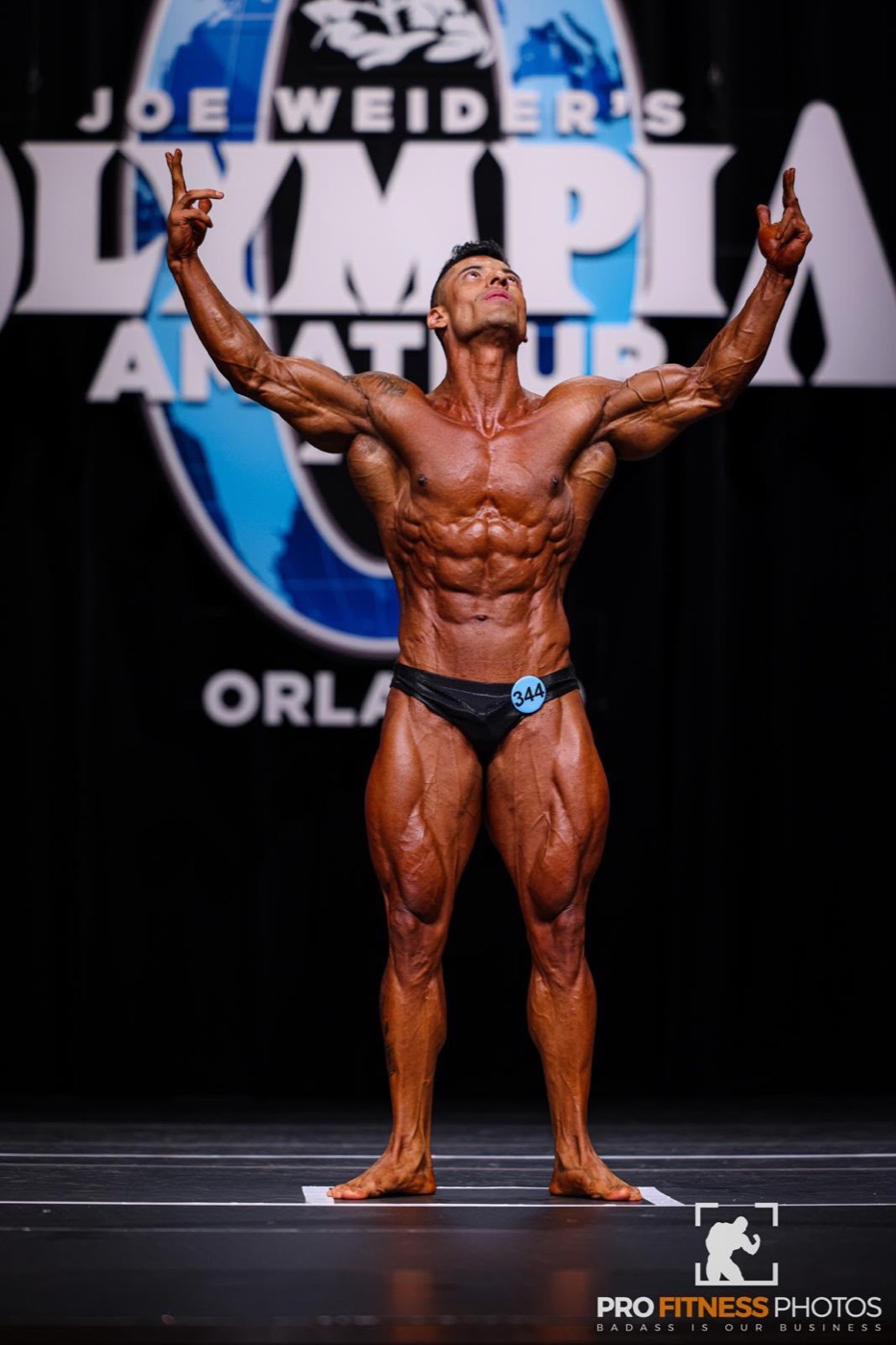Gio Melchor celebrating a win on stage